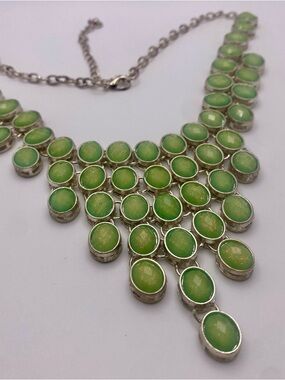 STUNNING Vintage-Style Green Bib Statement Necklace